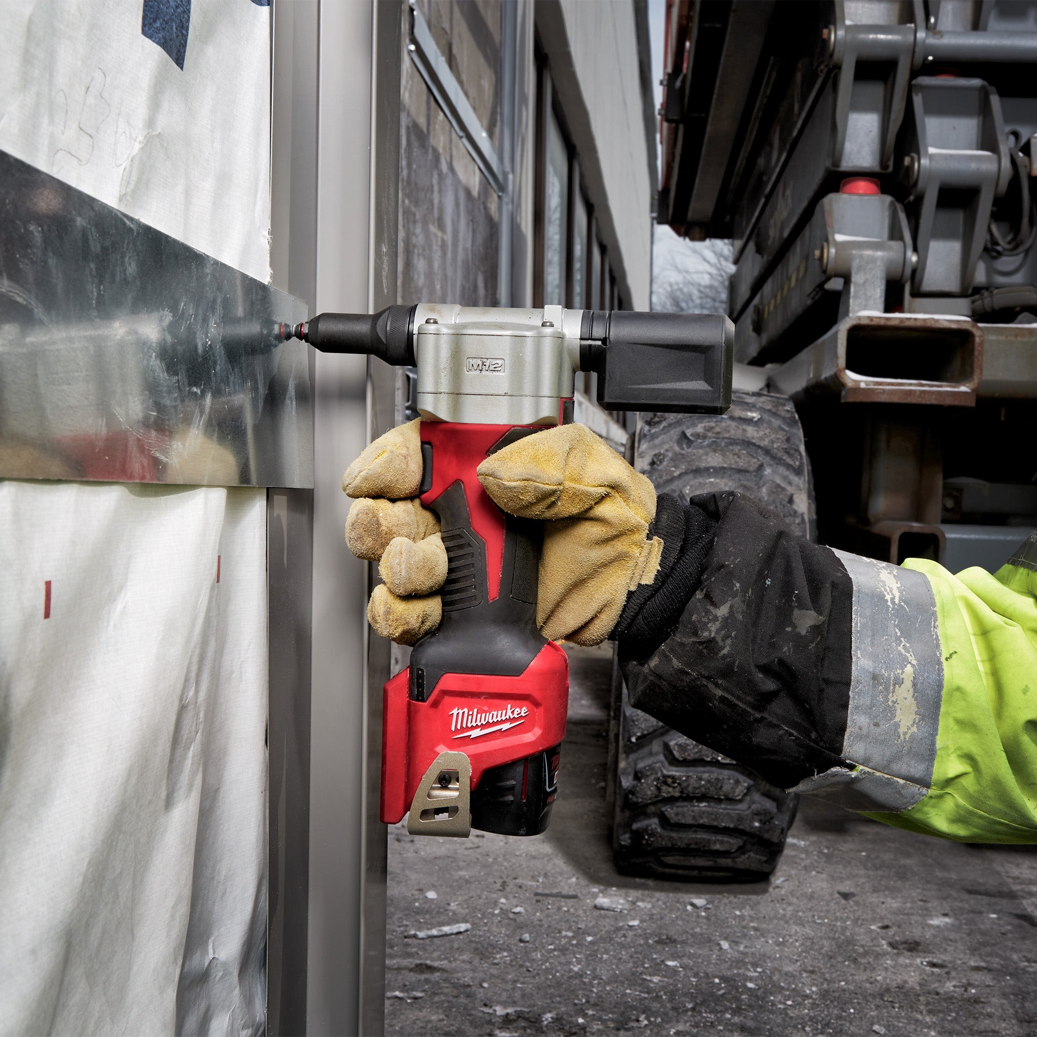 Milwaukee 2550-20 - Riveteuse sans fil au lithium-ion M12 12 V (outil seulement)