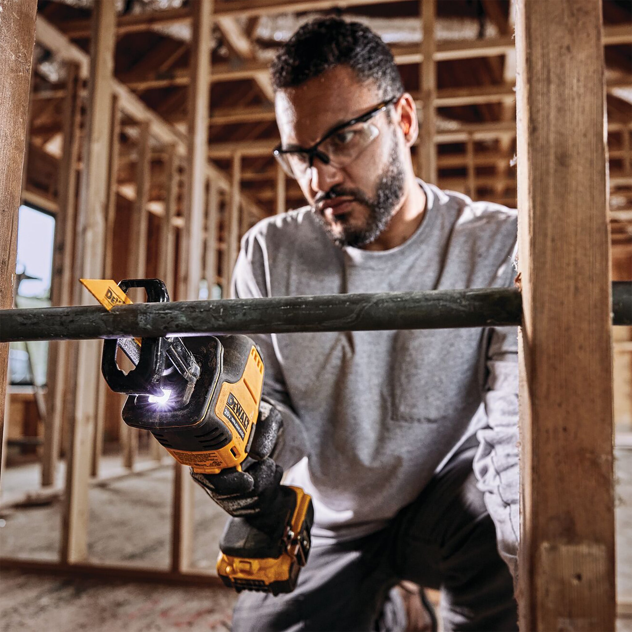 DEWALT DCS369B - 20V MAX ATOMIC Lithium-Ion Cordless Brushless One-Handed Reciprocating Saw (Tool Only)