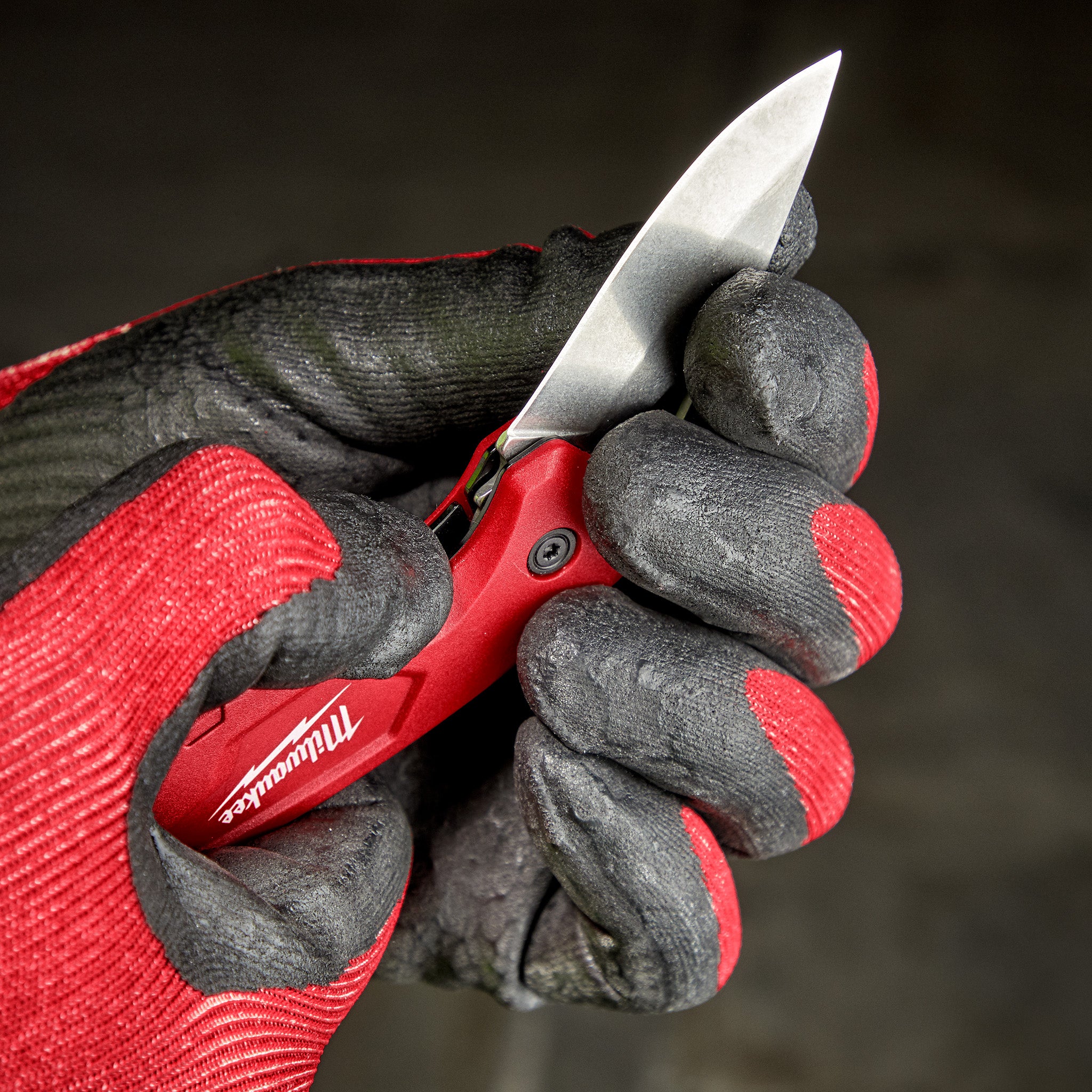 Milwaukee 48-22-1521 - Couteau pliant compact FASTBACK 2,5 pouces