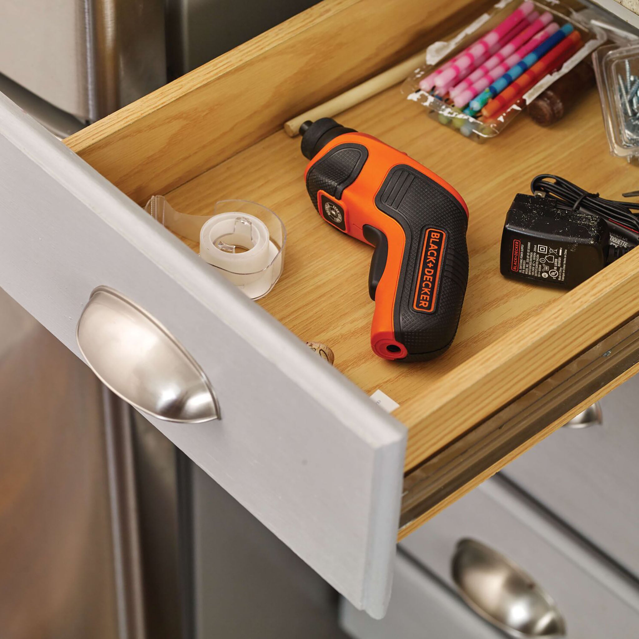 BLACK+DECKER BDCS20C - 4V MAX Cordless Screwdriver