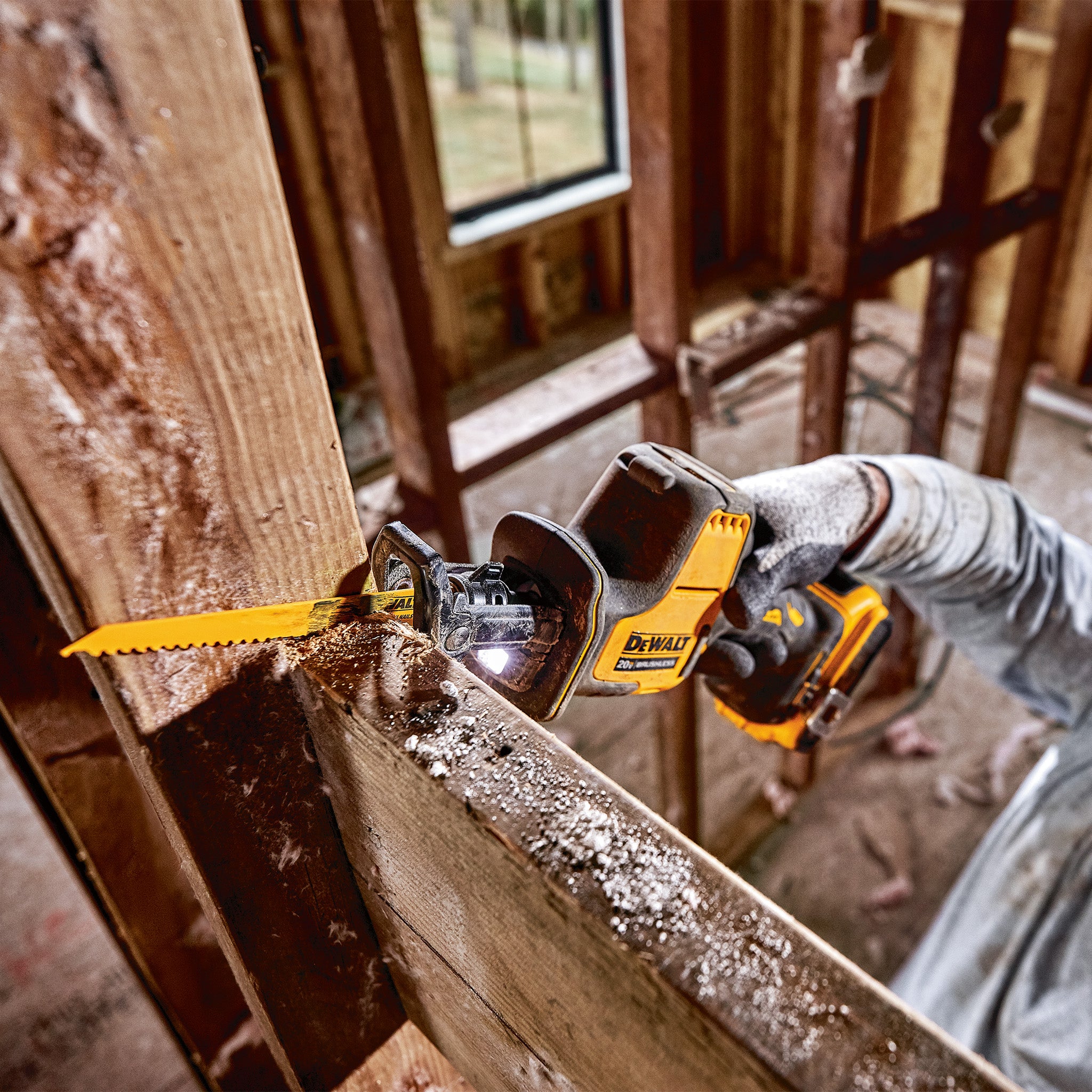 DEWALT DCS369B - 20V MAX ATOMIC Lithium-Ion Cordless Brushless One-Handed Reciprocating Saw (Tool Only)